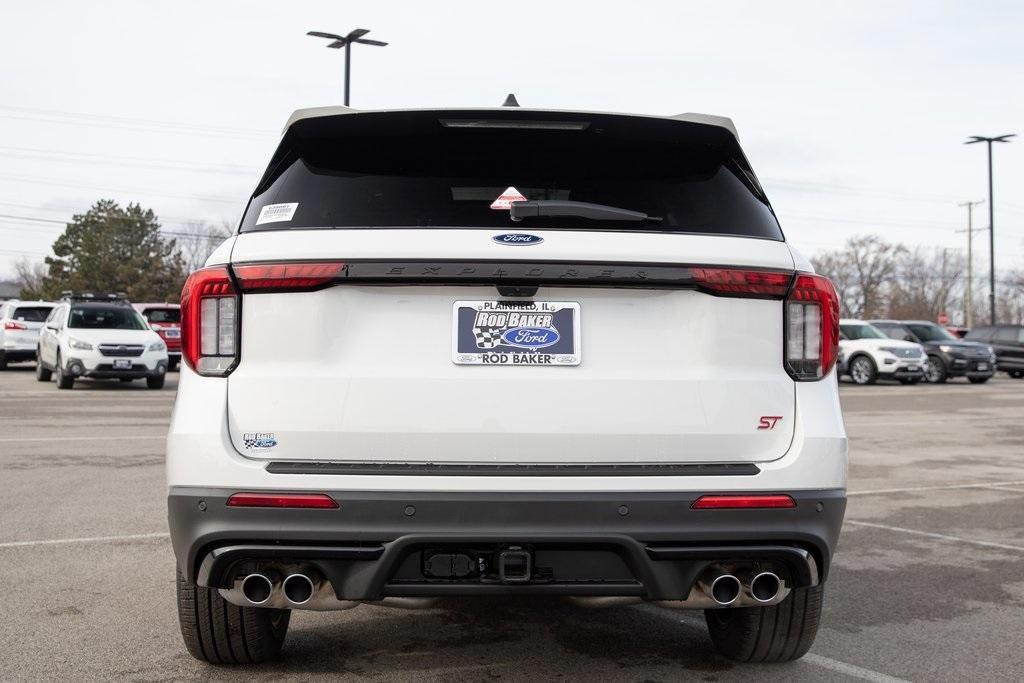 new 2025 Ford Explorer car, priced at $57,562