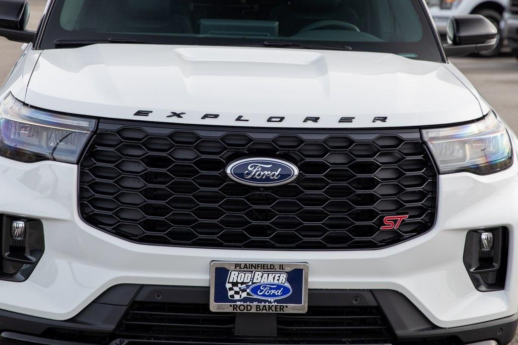 new 2025 Ford Explorer car, priced at $57,562