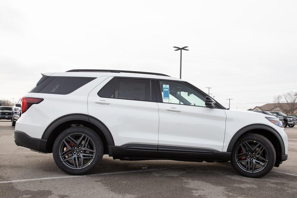 new 2025 Ford Explorer car, priced at $57,562