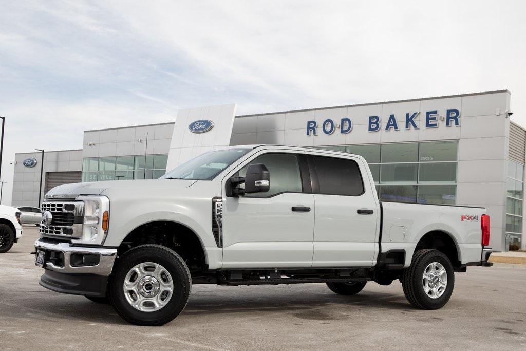 new 2025 Ford F-250 car, priced at $60,450