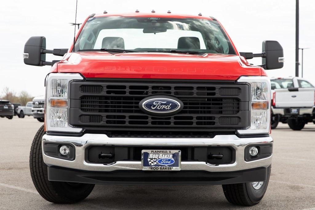 new 2025 Ford F-250 car, priced at $45,624