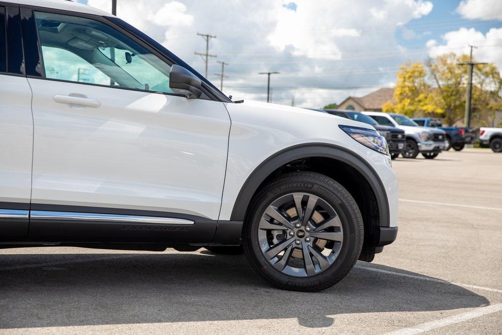 new 2025 Ford Explorer car, priced at $46,382