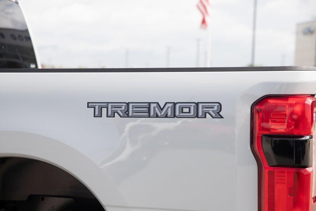 new 2025 Ford F-250 car, priced at $77,829
