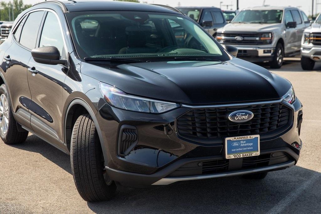 used 2023 Ford Escape car, priced at $24,997