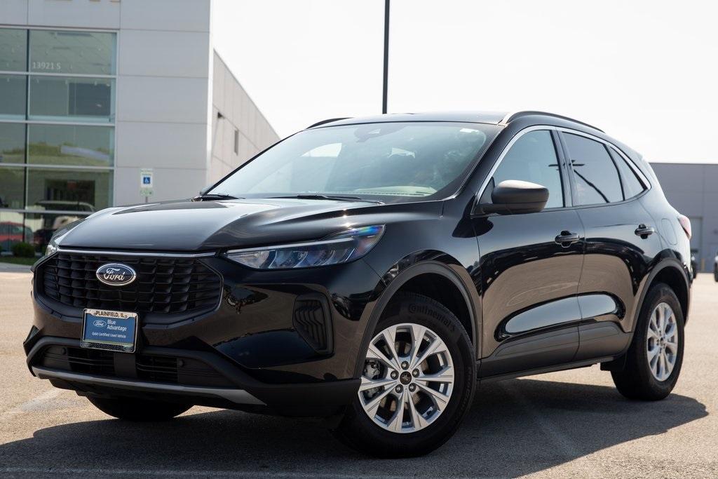 used 2023 Ford Escape car, priced at $24,997