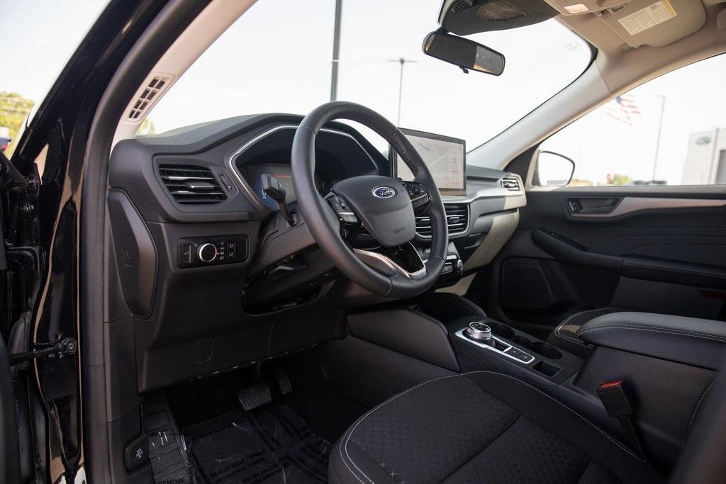 used 2023 Ford Escape car, priced at $24,997