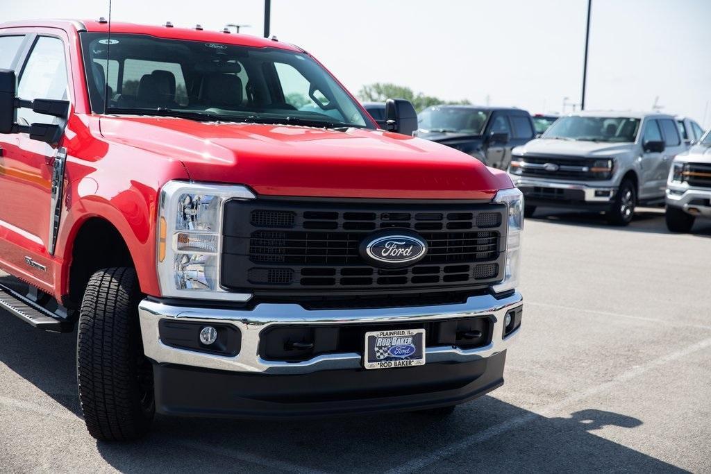 new 2025 Ford F-350 car, priced at $65,350