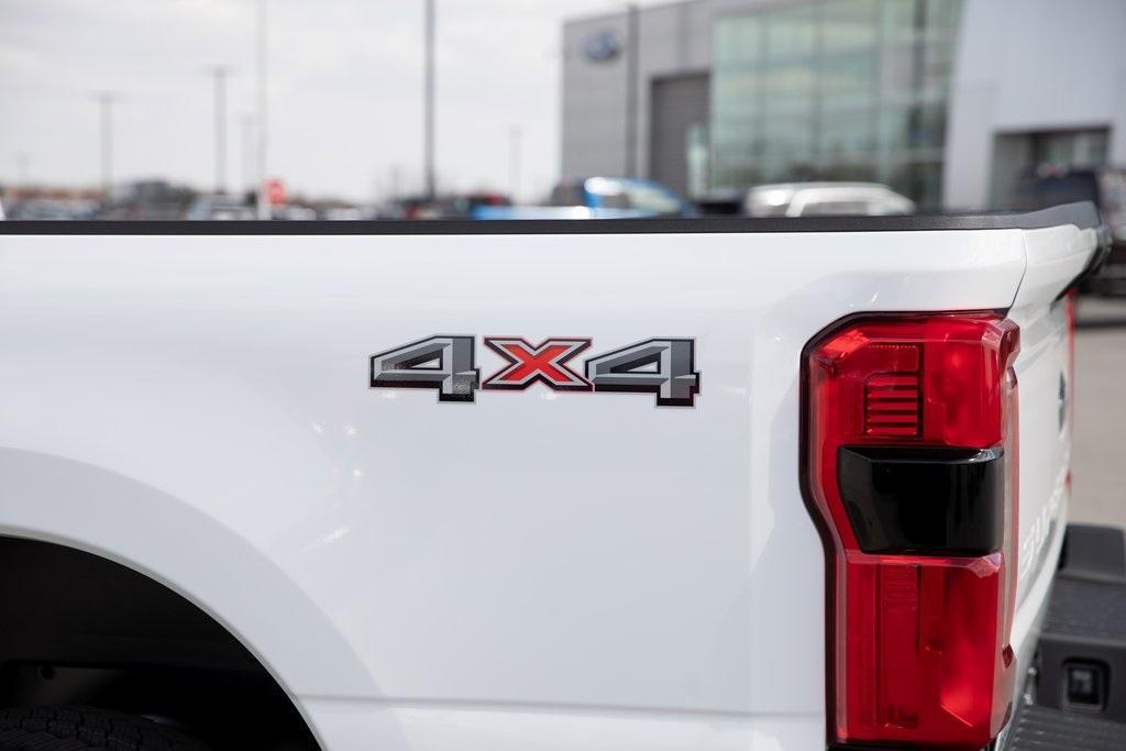 new 2025 Ford F-250 car, priced at $59,182