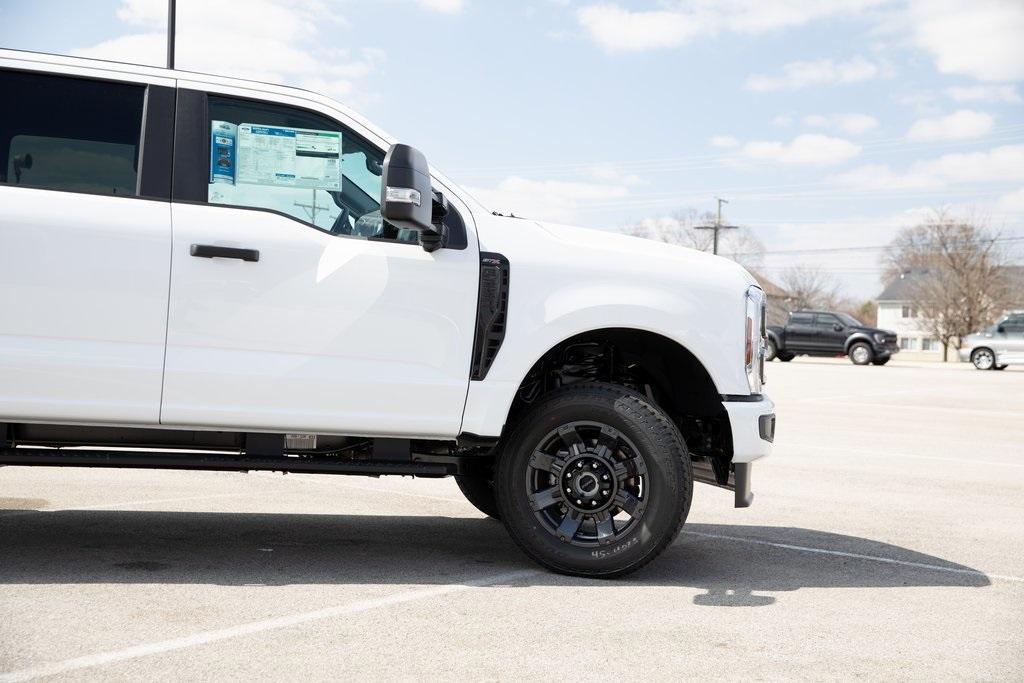 new 2025 Ford F-250 car, priced at $59,182