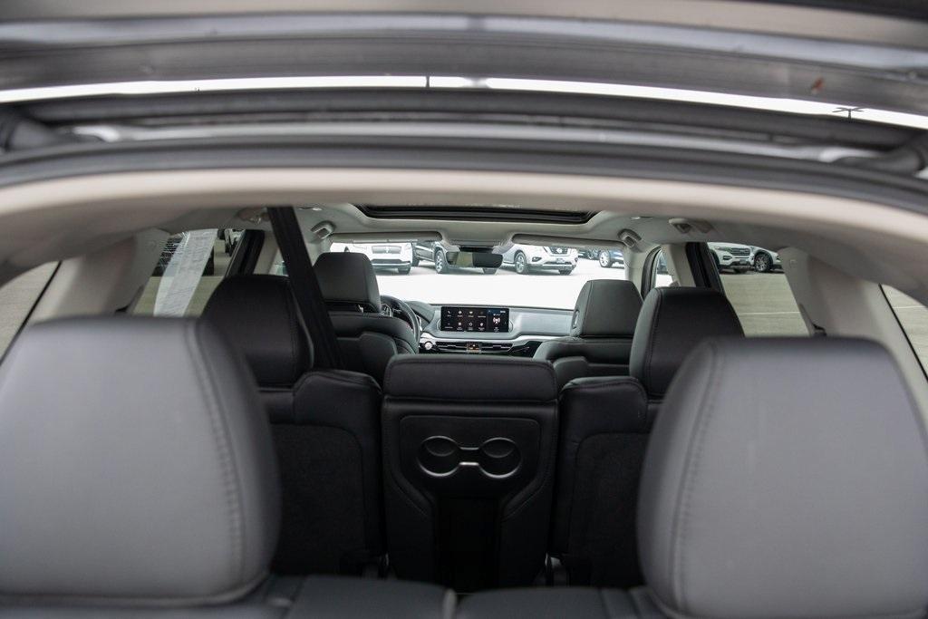 used 2024 Acura MDX car, priced at $43,995