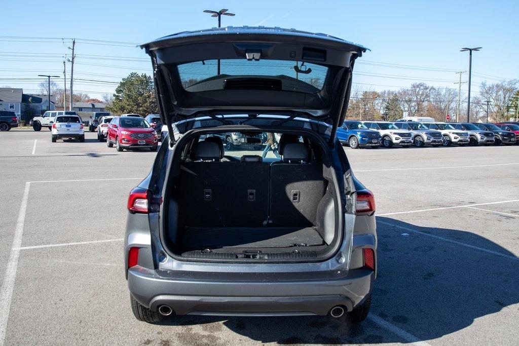 used 2023 Ford Escape car, priced at $25,997