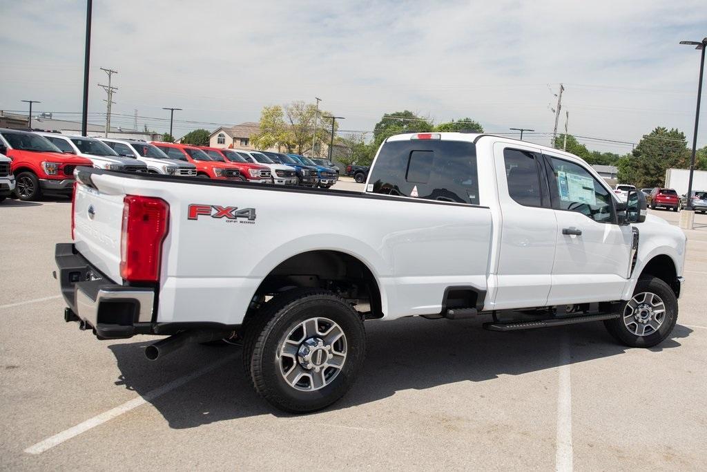 new 2025 Ford F-350 car, priced at $57,111