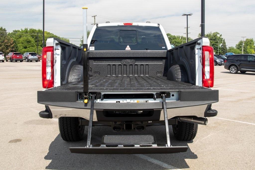 new 2025 Ford F-350 car, priced at $57,111