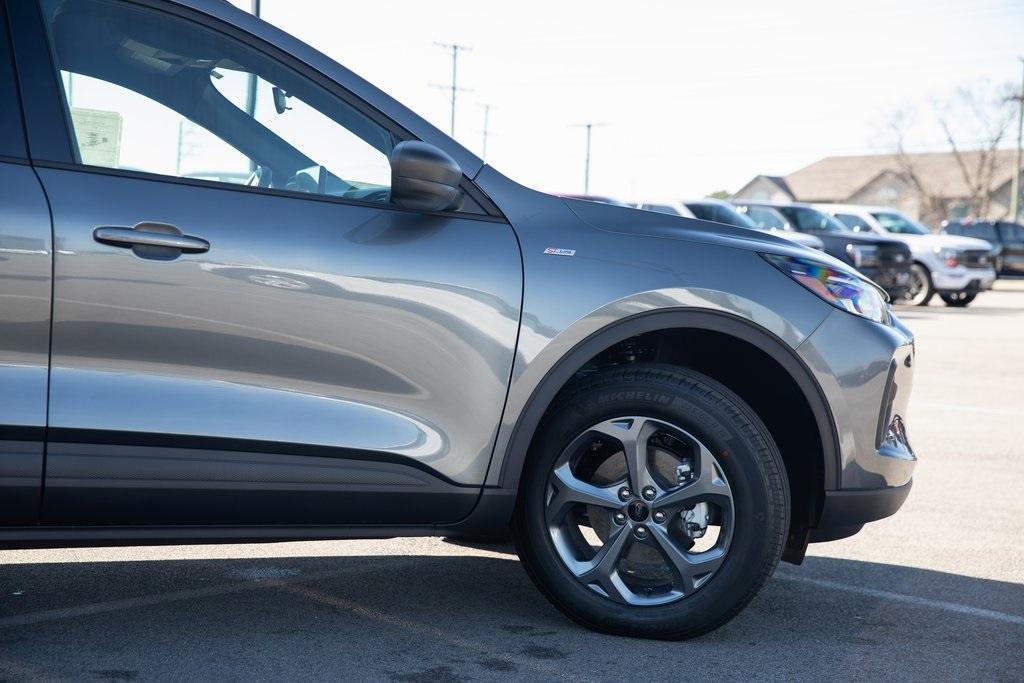 new 2025 Ford Escape car, priced at $31,611