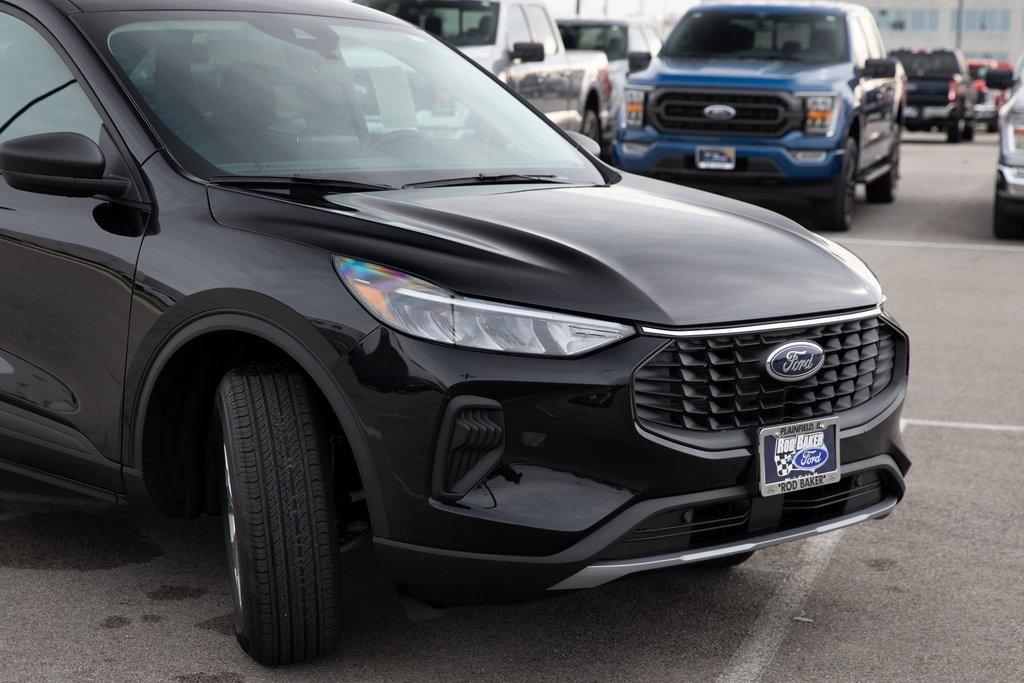 new 2025 Ford Escape car, priced at $29,640