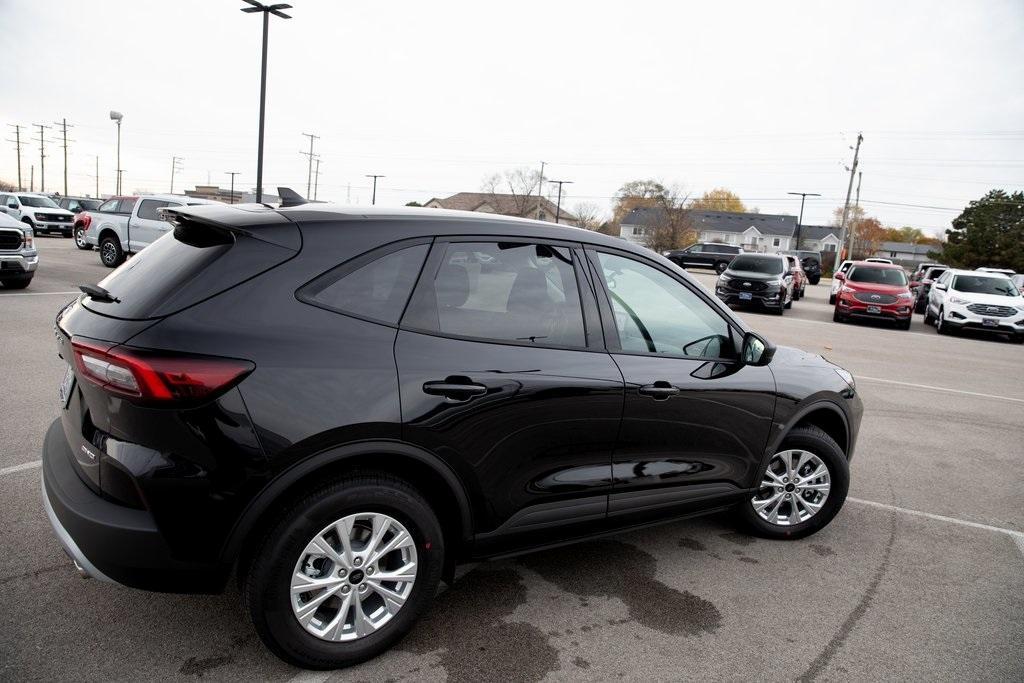 new 2025 Ford Escape car, priced at $29,640