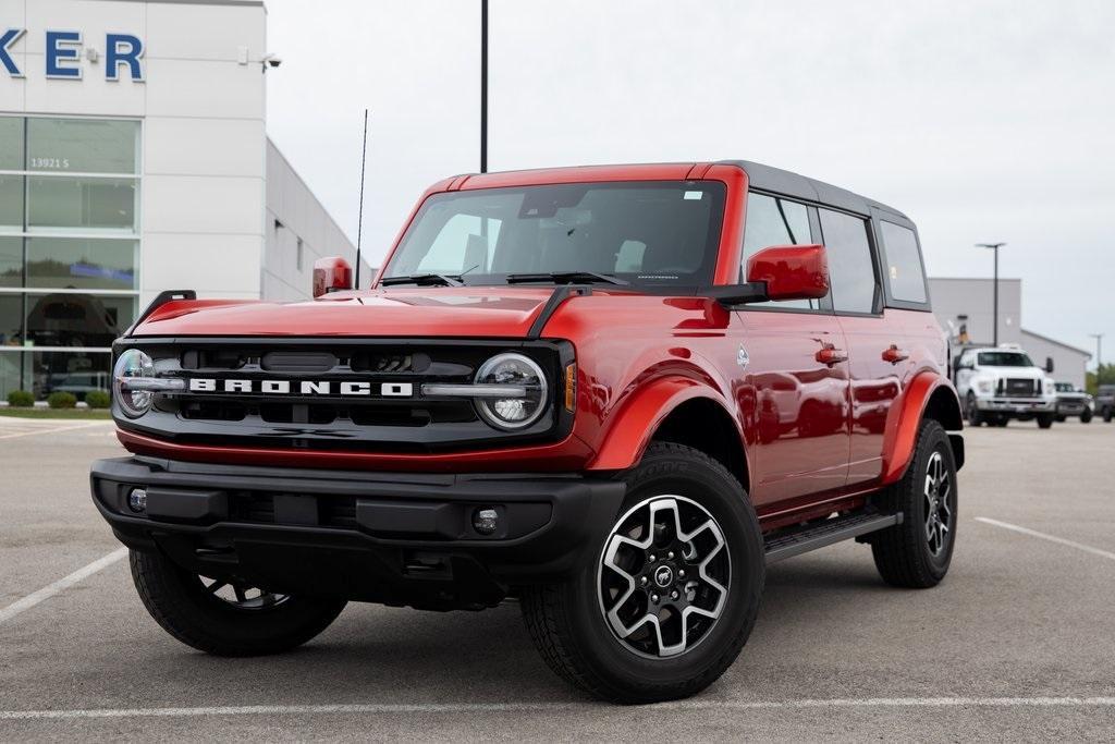 new 2024 Ford Bronco car, priced at $48,822