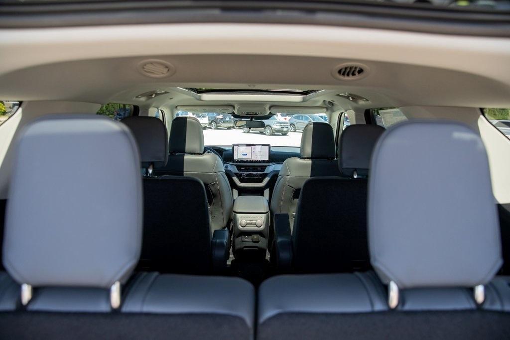 new 2025 Ford Explorer car, priced at $47,498