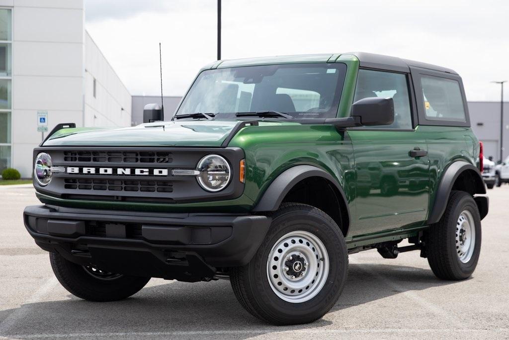 new 2025 Ford Bronco car, priced at $40,351