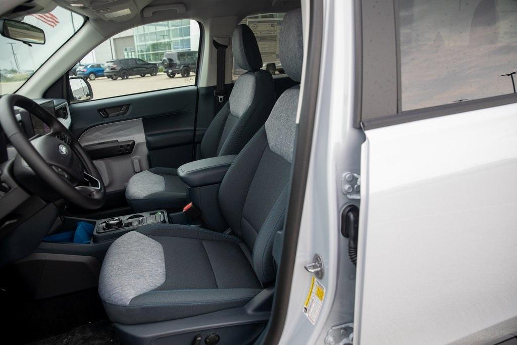 new 2025 Ford Maverick car, priced at $33,941