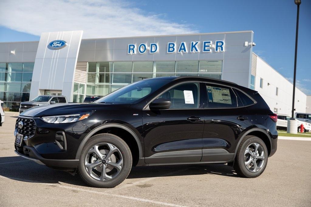 new 2025 Ford Escape car, priced at $33,436