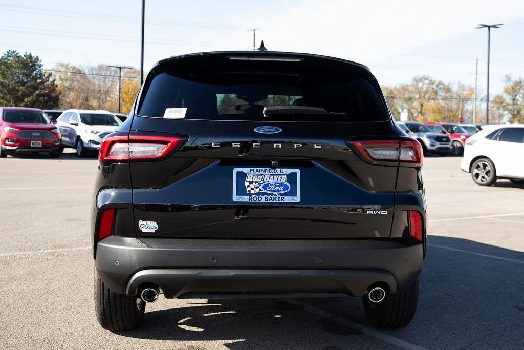 new 2025 Ford Escape car, priced at $33,436