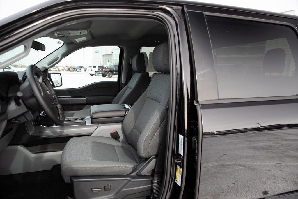 new 2025 Ford F-150 car, priced at $52,036
