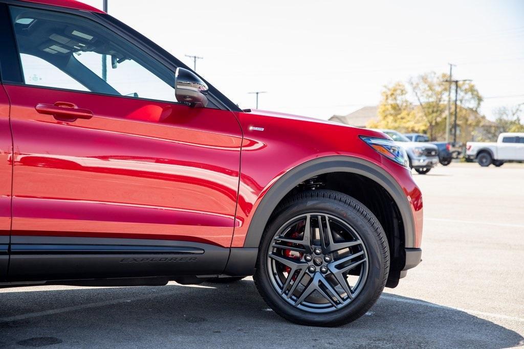 new 2025 Ford Explorer car, priced at $50,236