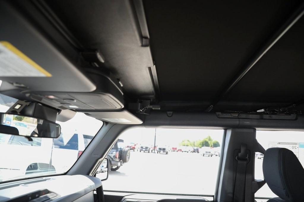 new 2025 Ford Bronco car, priced at $40,320