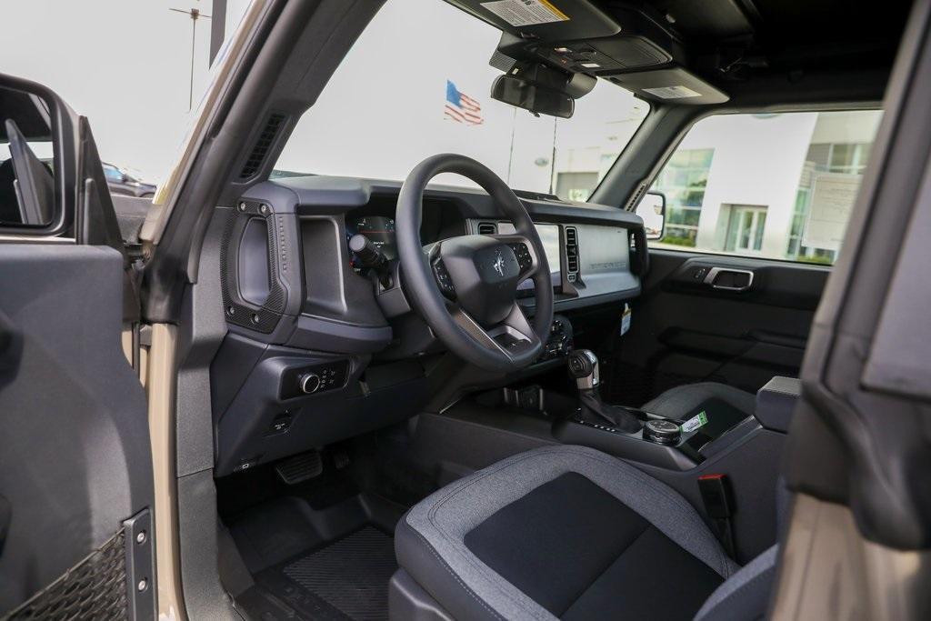 new 2025 Ford Bronco car, priced at $40,320