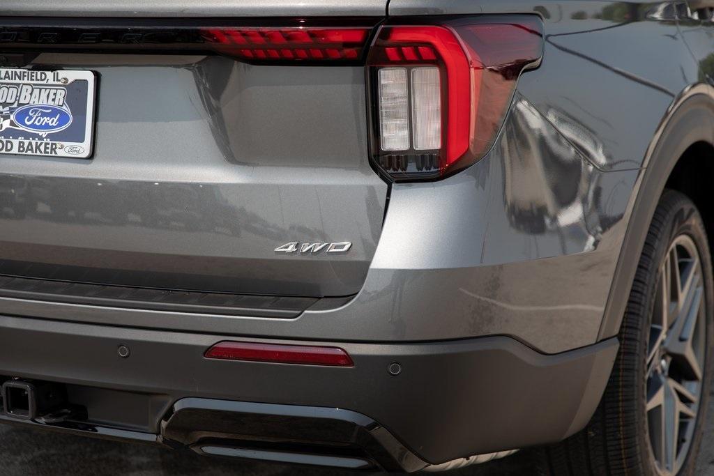 new 2025 Ford Explorer car, priced at $49,764