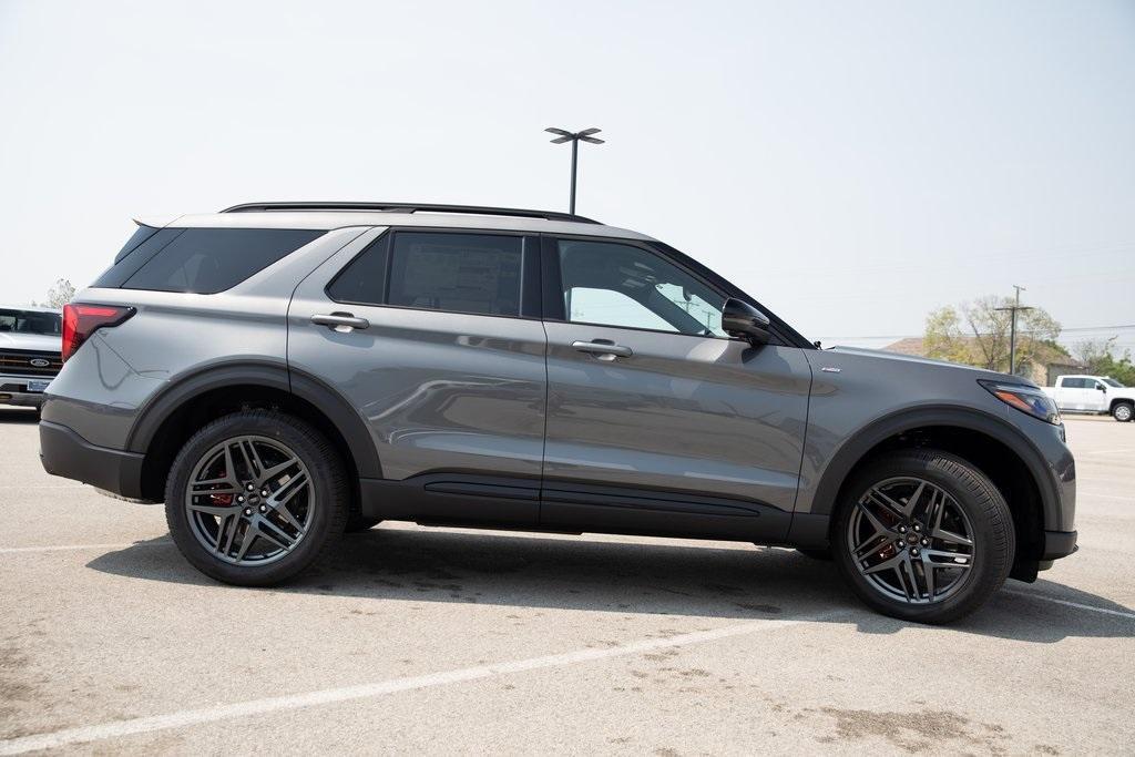 new 2025 Ford Explorer car, priced at $49,764