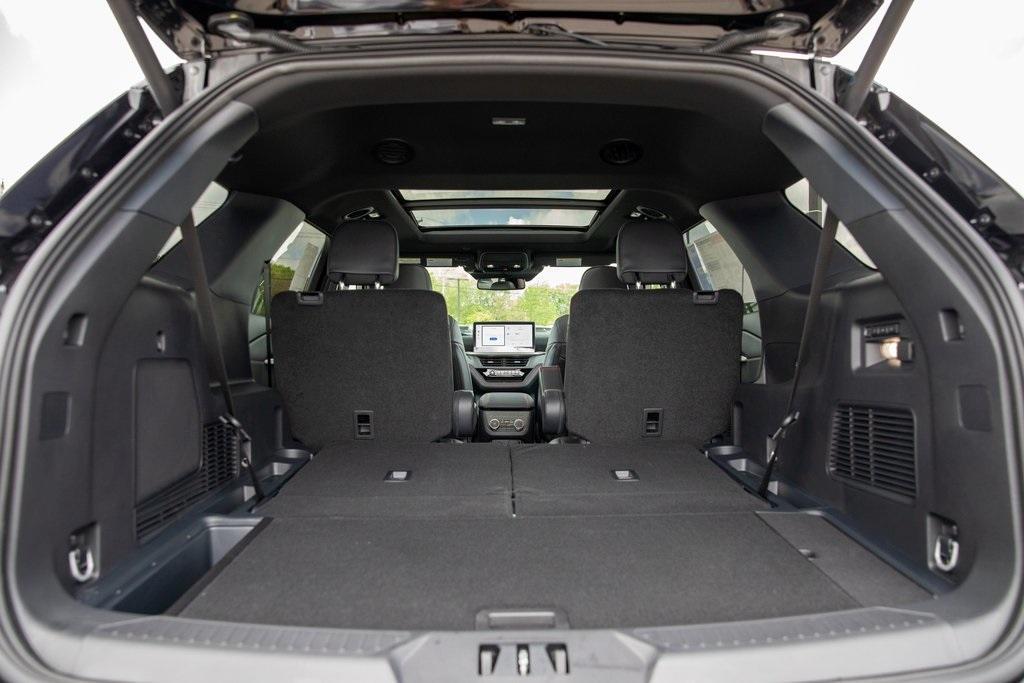 new 2025 Ford Explorer car, priced at $57,817