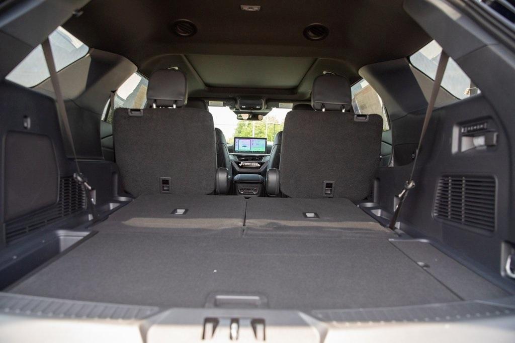 new 2025 Ford Explorer car, priced at $58,583