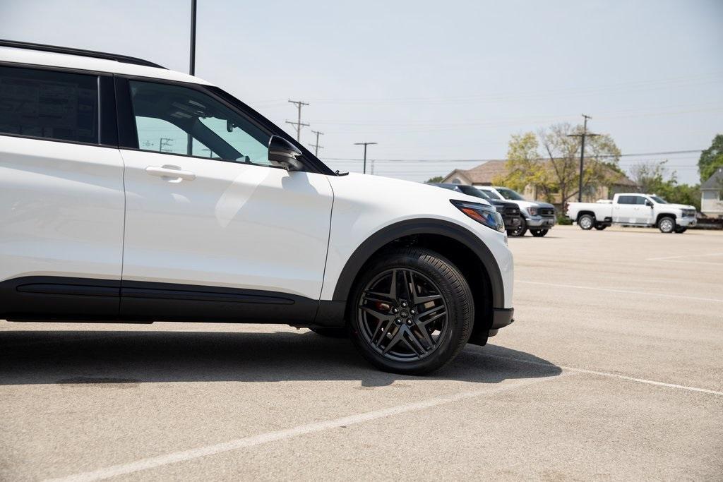 new 2025 Ford Explorer car, priced at $58,583