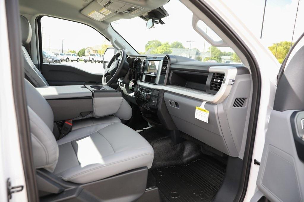 new 2026 Ford F-450 car, priced at $69,811