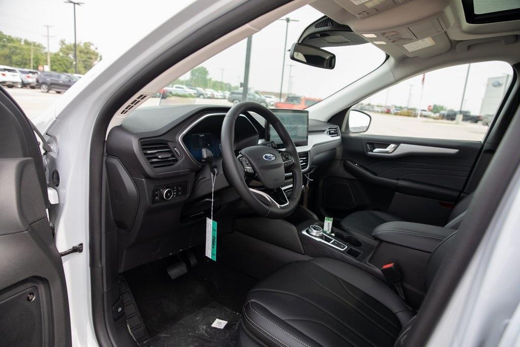 new 2025 Ford Escape PHEV car, priced at $38,691