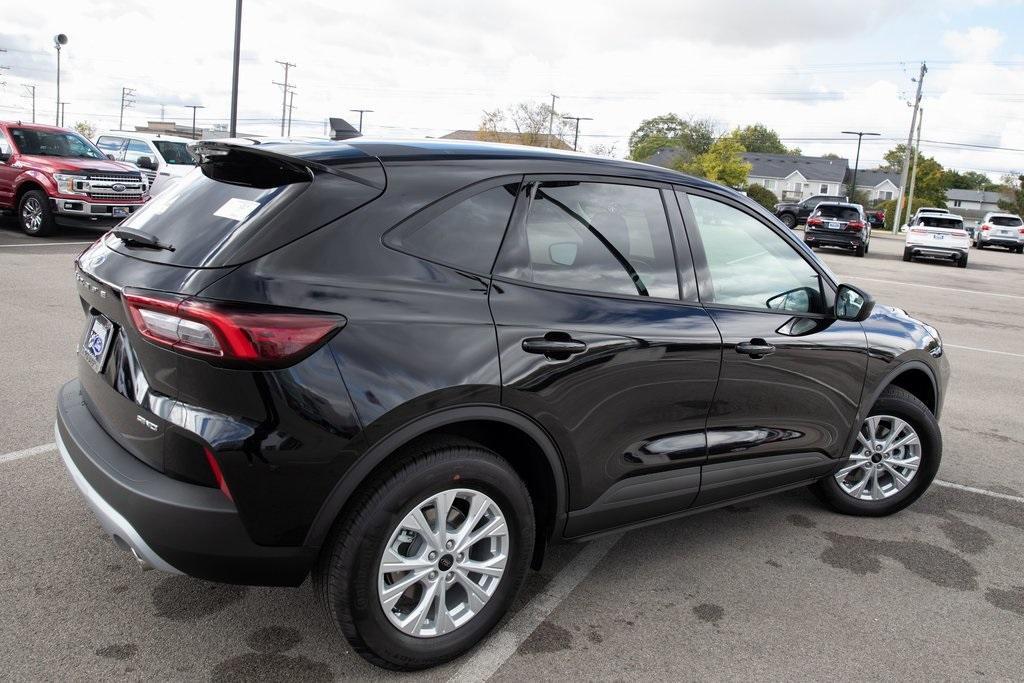 new 2025 Ford Escape car, priced at $28,314