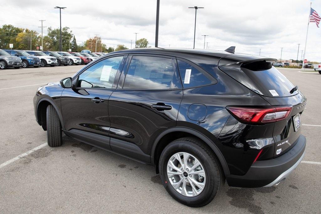 new 2025 Ford Escape car, priced at $28,314