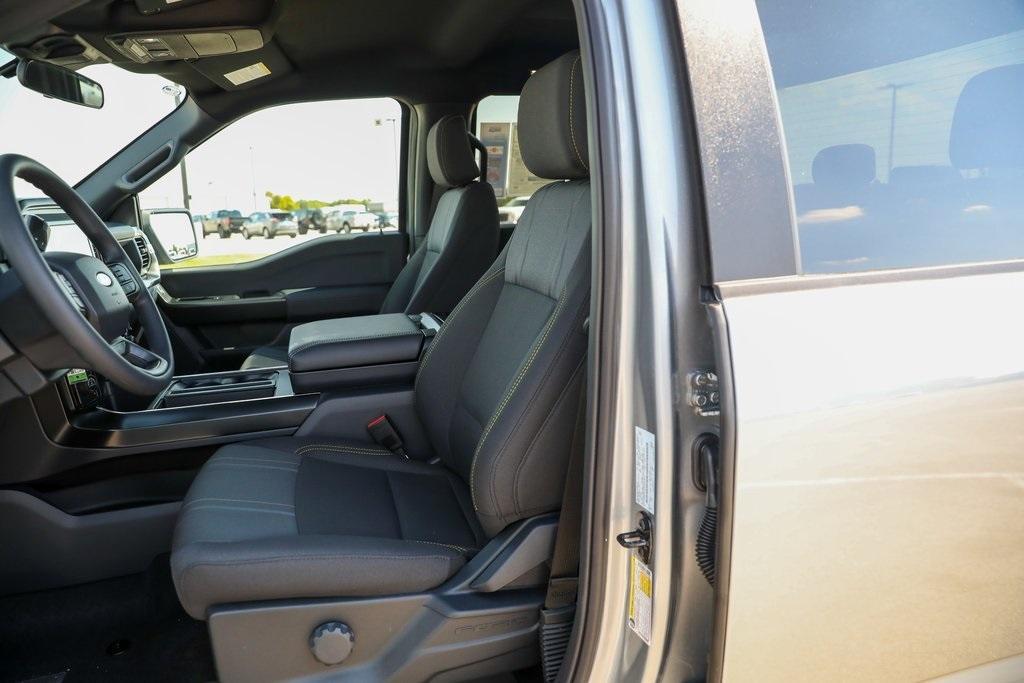 new 2025 Ford F-150 car, priced at $47,924
