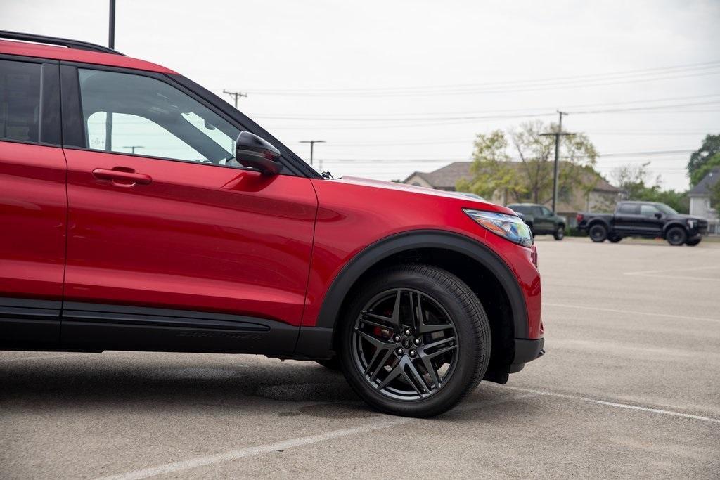 new 2025 Ford Explorer car, priced at $58,487