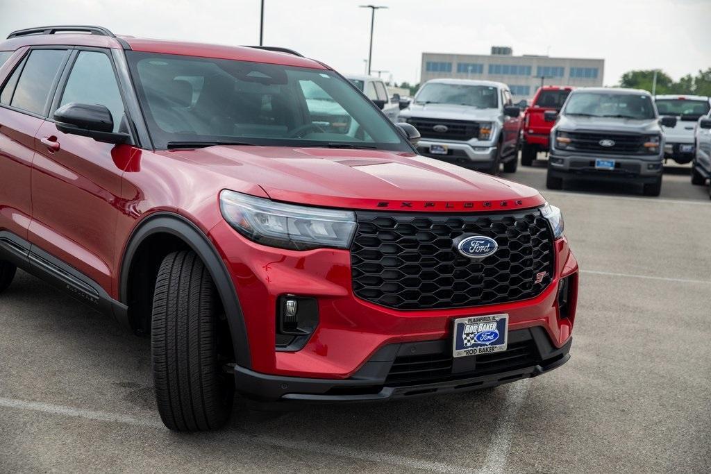 new 2025 Ford Explorer car, priced at $58,487