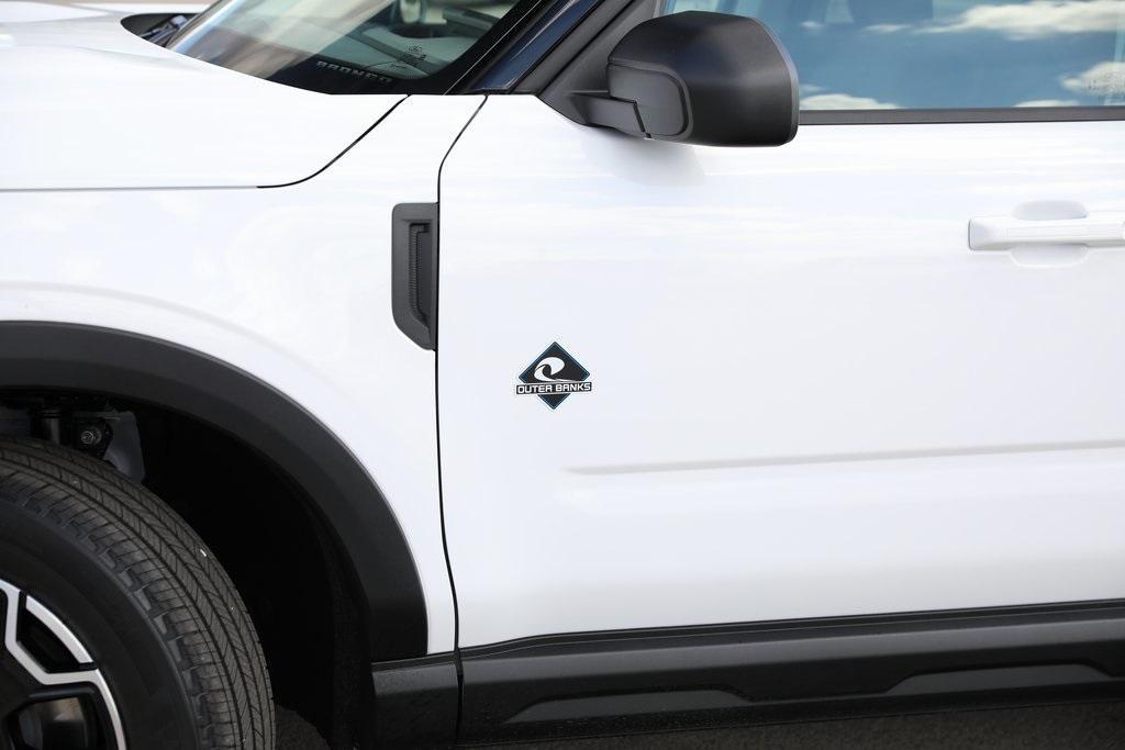 new 2025 Ford Bronco Sport car, priced at $35,264