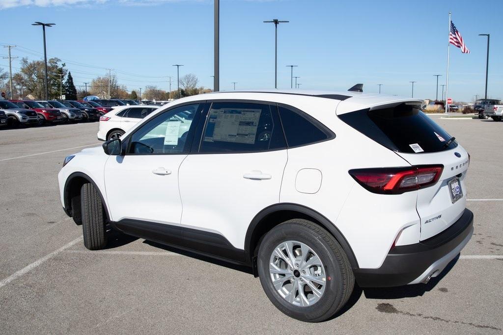 new 2025 Ford Escape car, priced at $29,540