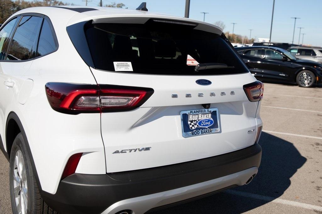 new 2025 Ford Escape car, priced at $29,540