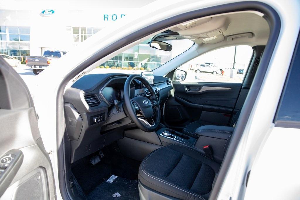 new 2025 Ford Escape car, priced at $29,540