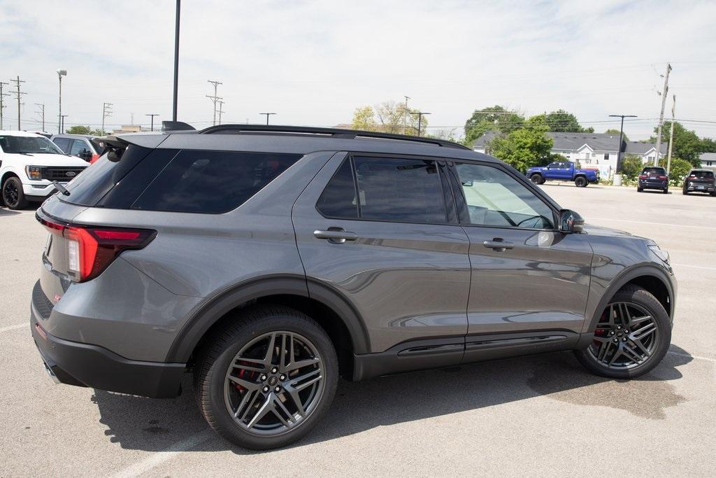 new 2025 Ford Explorer car, priced at $59,256