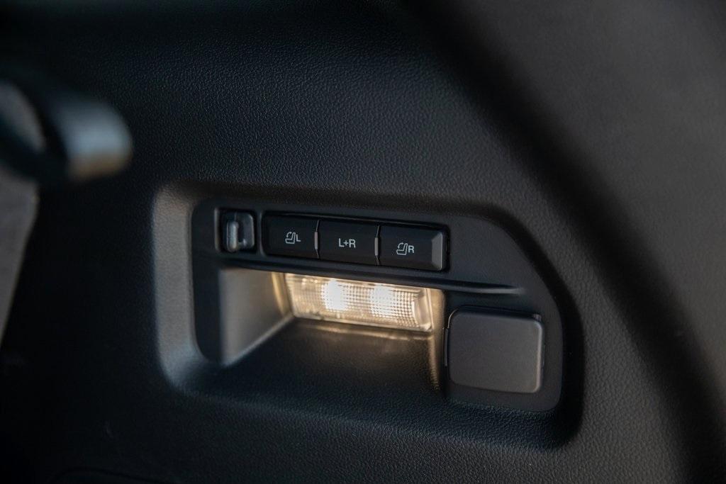 new 2025 Ford Explorer car, priced at $59,256
