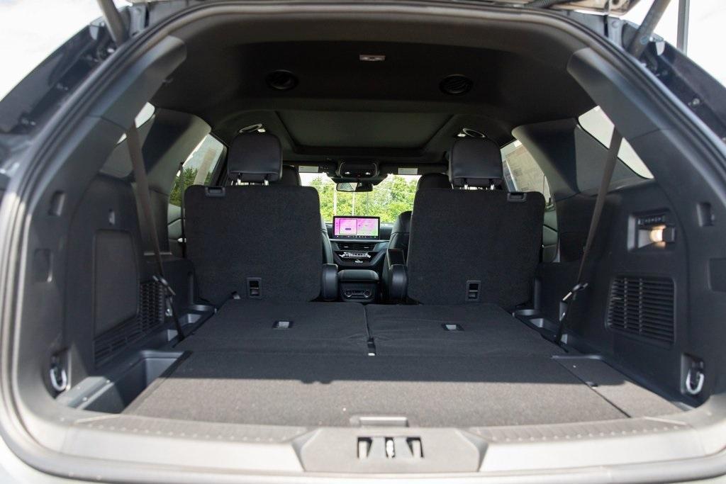 new 2025 Ford Explorer car, priced at $59,256