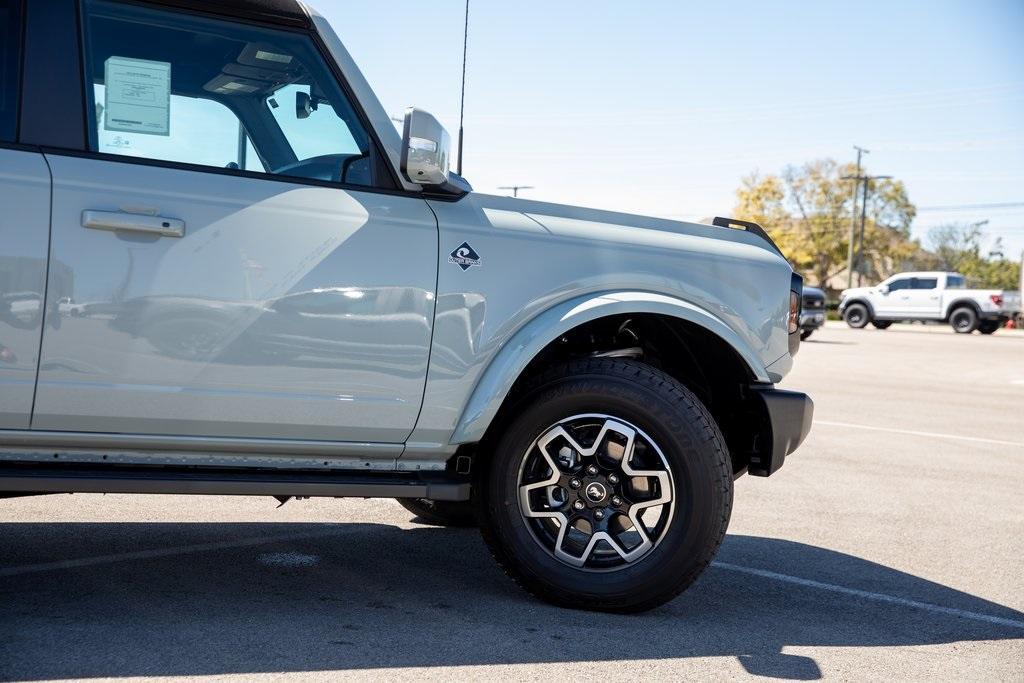 new 2024 Ford Bronco car, priced at $49,220